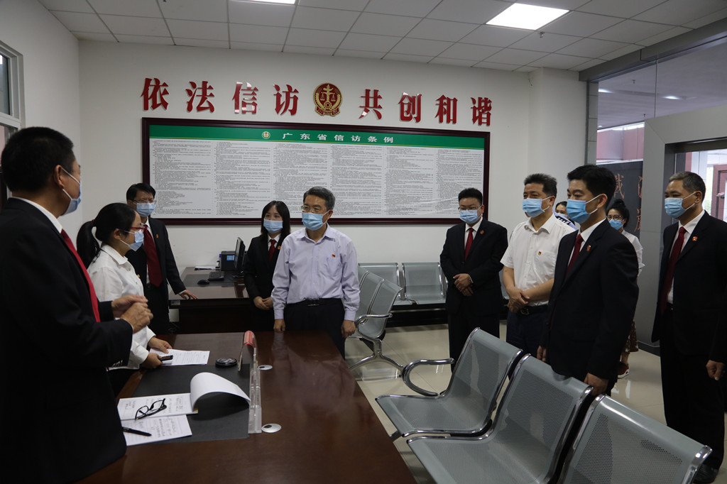 县委书记朱少辉率队到我院视察工作3.JPG